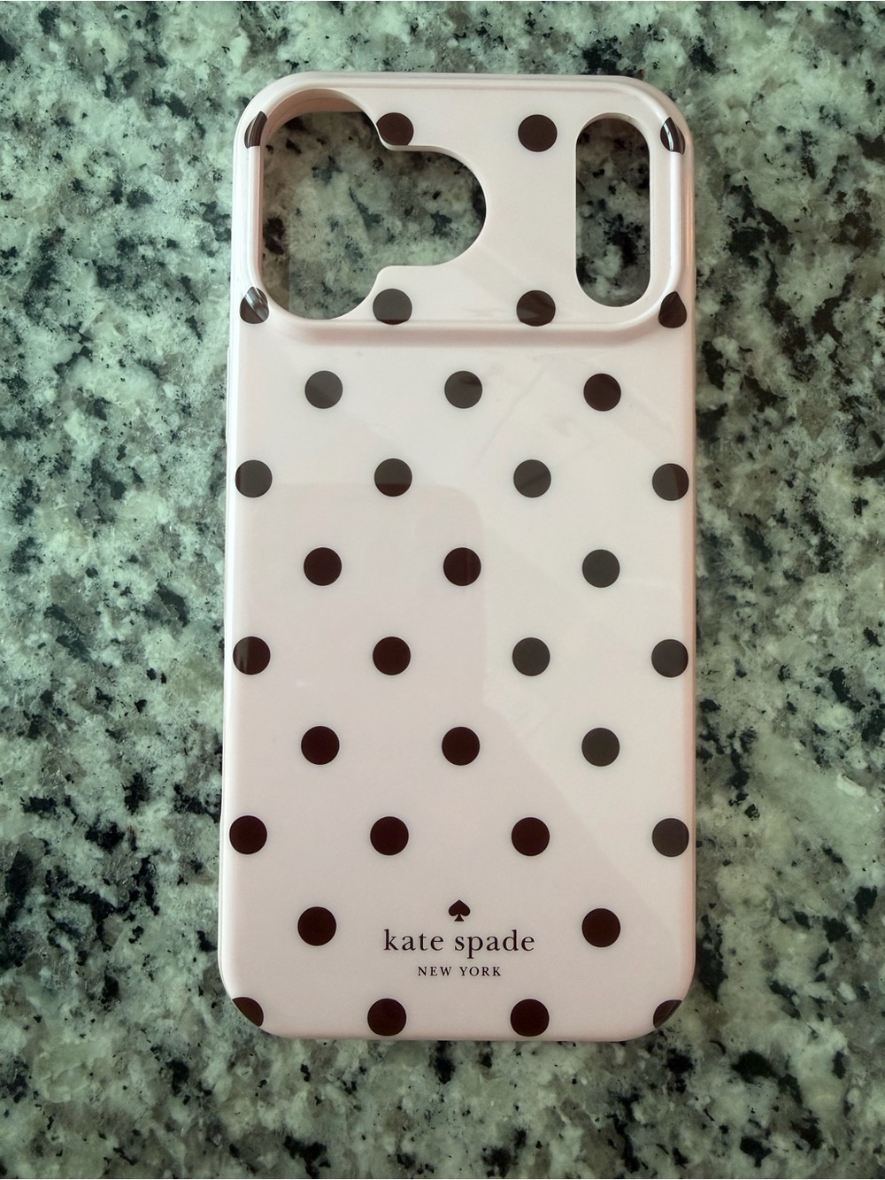 iPhone 17 pro max : kate spade Pink Phone Case with Black Polka Dots